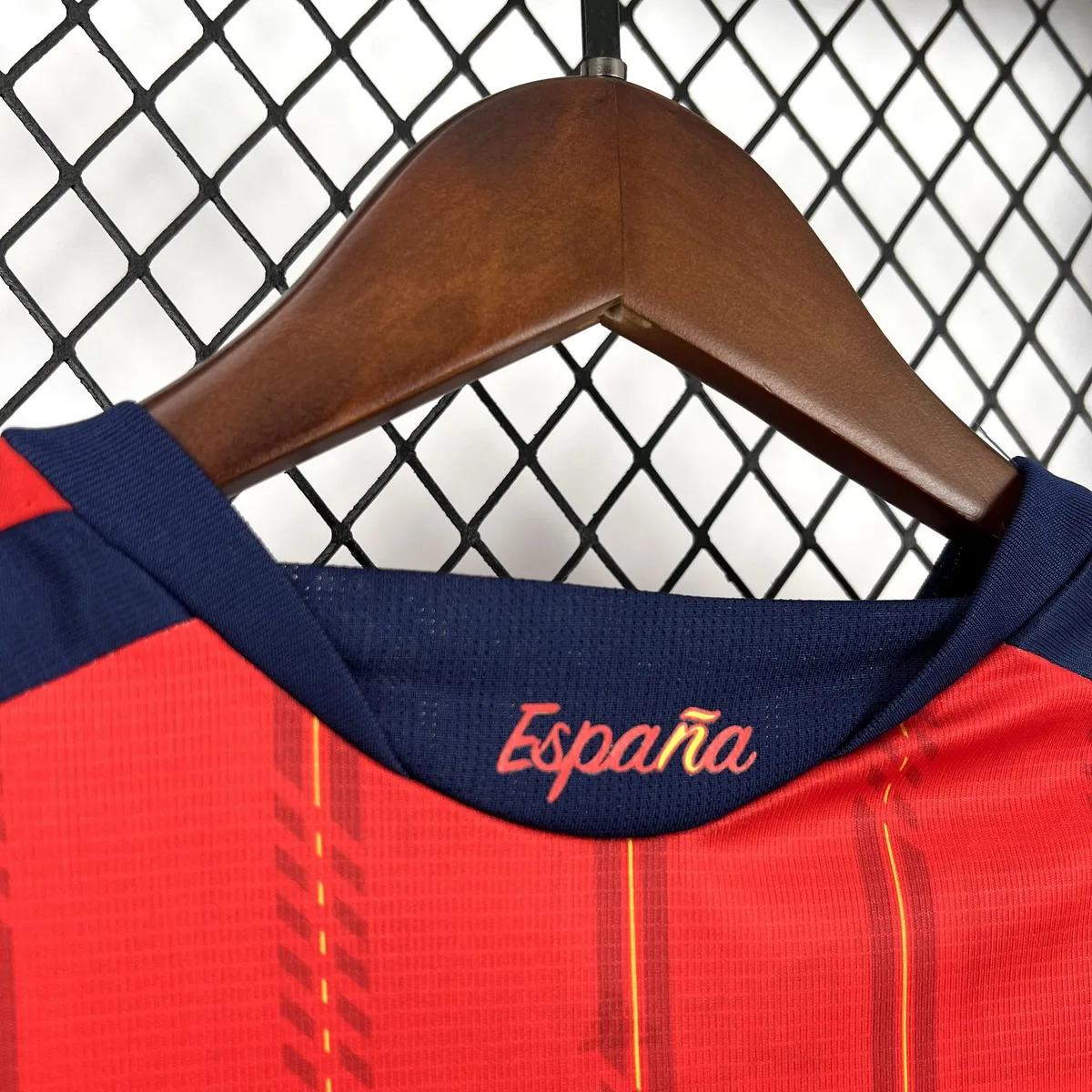 Womens Spain 2026 World Cup Home Jersey, foto 3